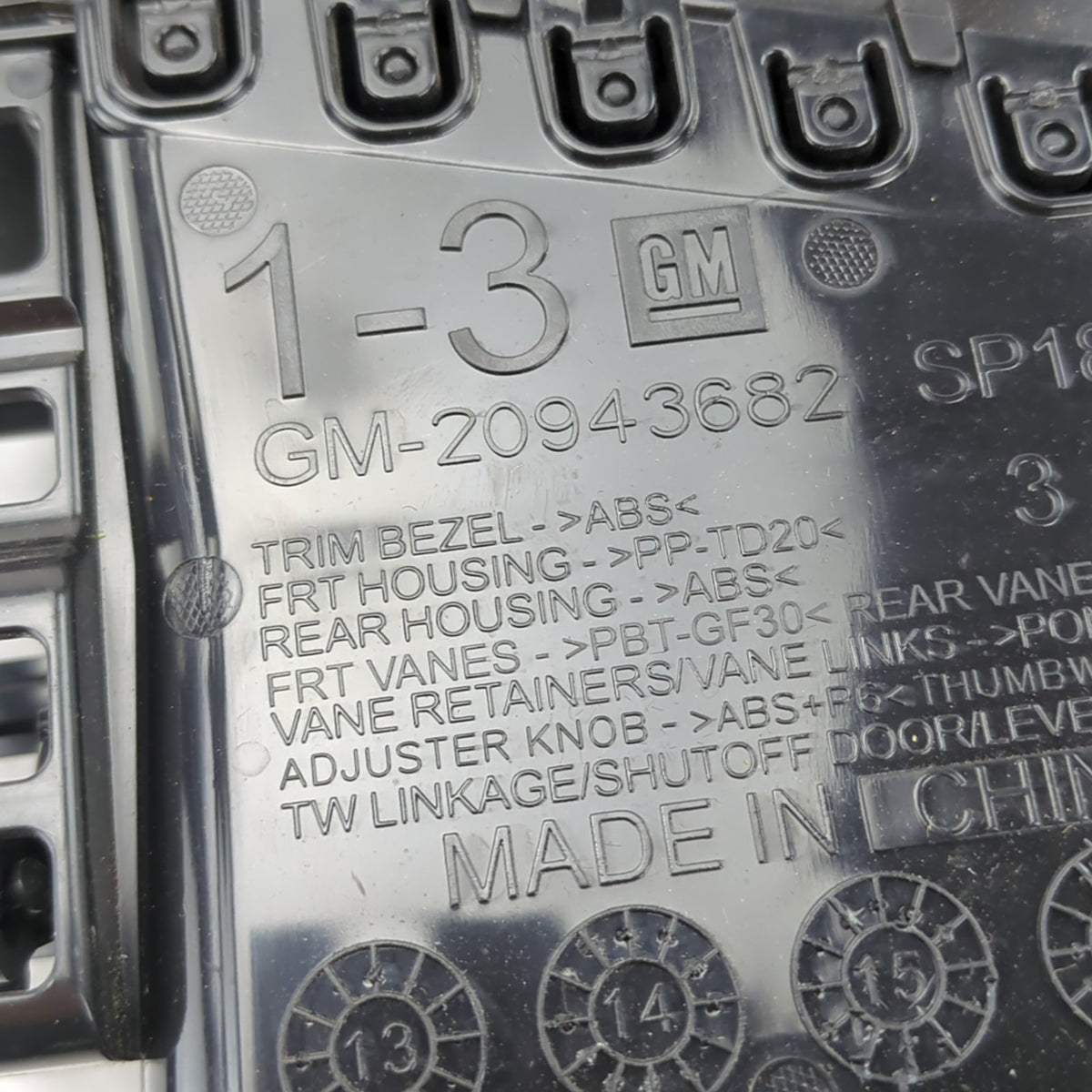 2014 2015 2016 Silverado Sierra Outer Most Edge Dash A/C Heater Air Vent Outlet