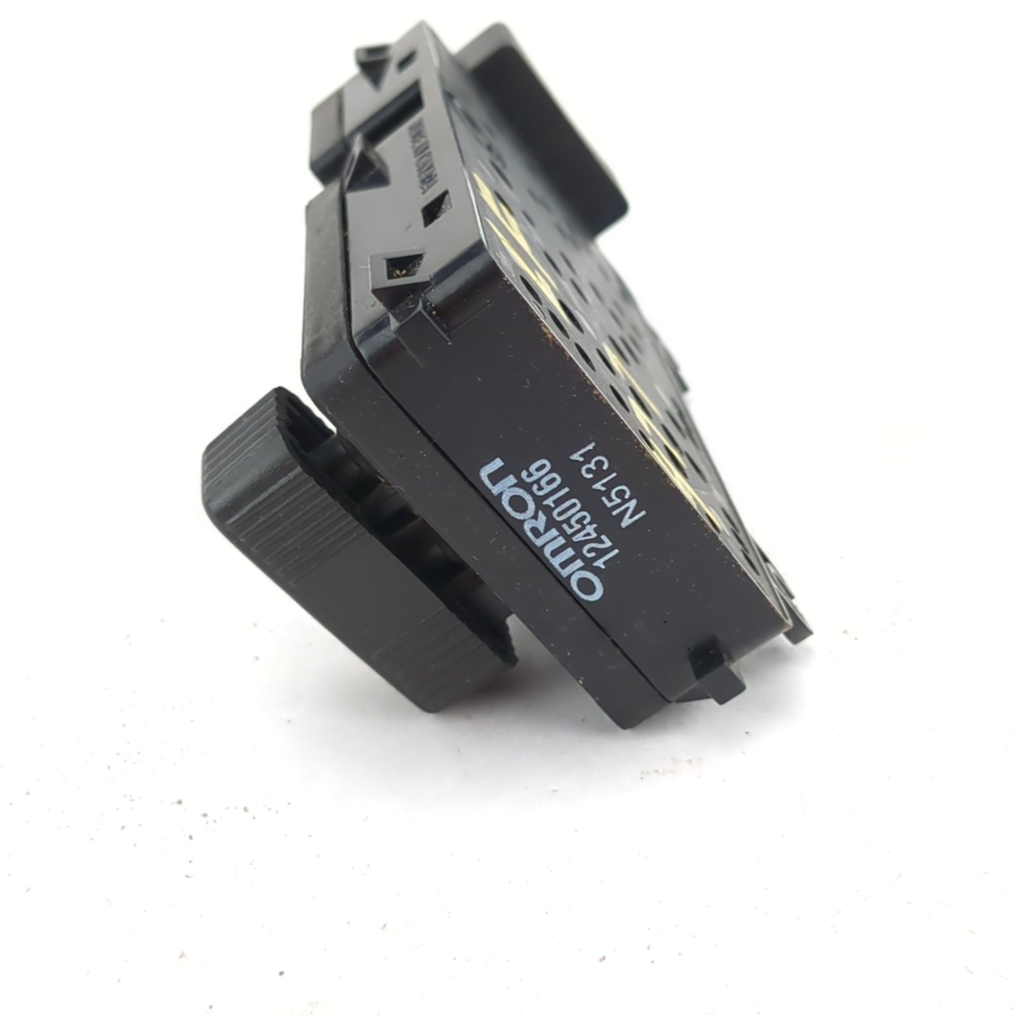 2001 2002 2003 2004 2005 2006 GMC Yukon Tahoe Driver Power Seat Adjuster Switch