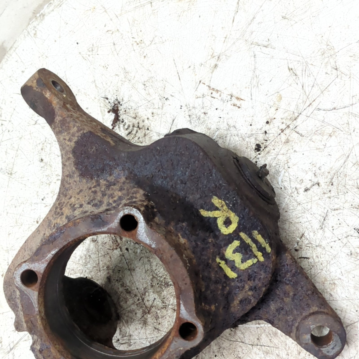 2000 2001 2002 Ford F450 F550 Right Passenger Front Steering Knuckle Spindle 4x2