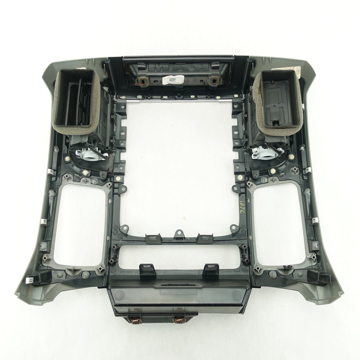2013 2014 2015 2016 Ram 1500 2500 3500 Radio Center Dash Trim Bezel Air Vent