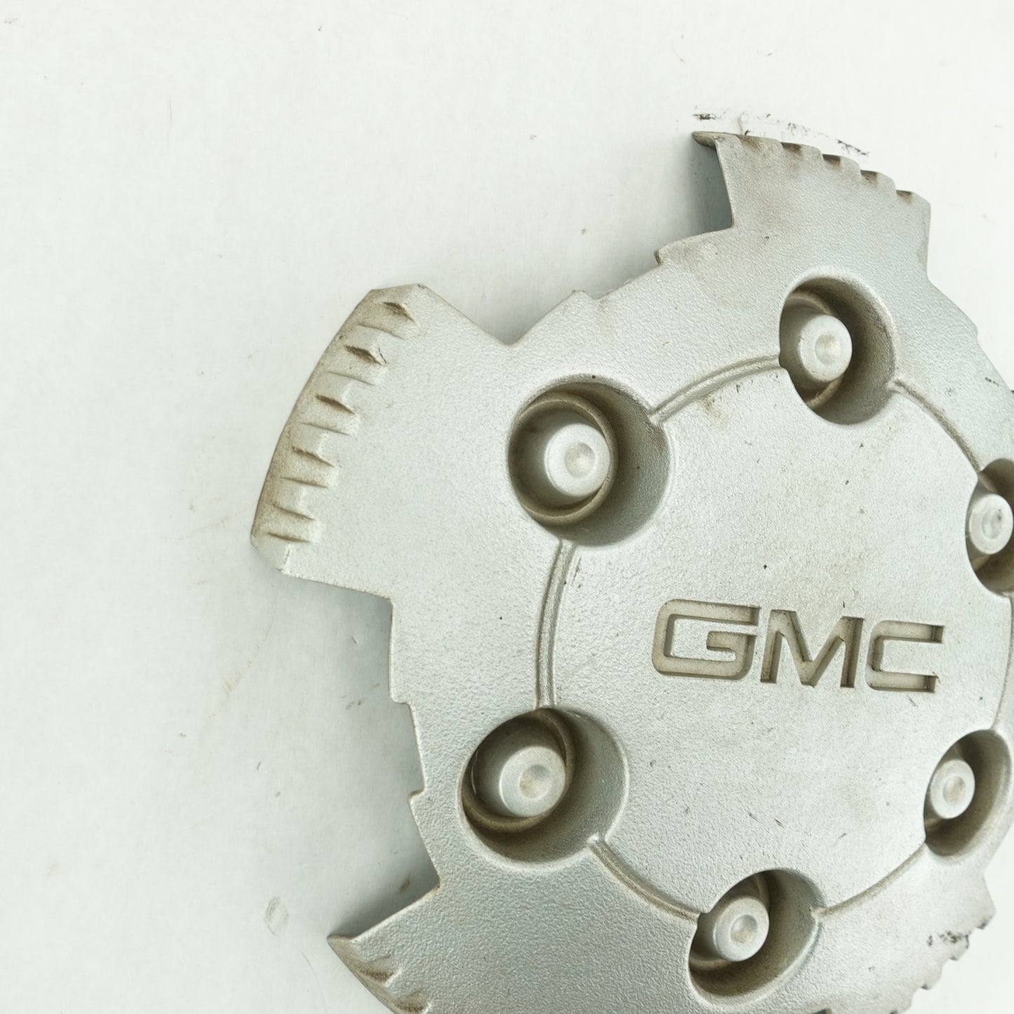 2004 2005 2006 2007 2008 GMC Canyon Center Hub Cap Cover