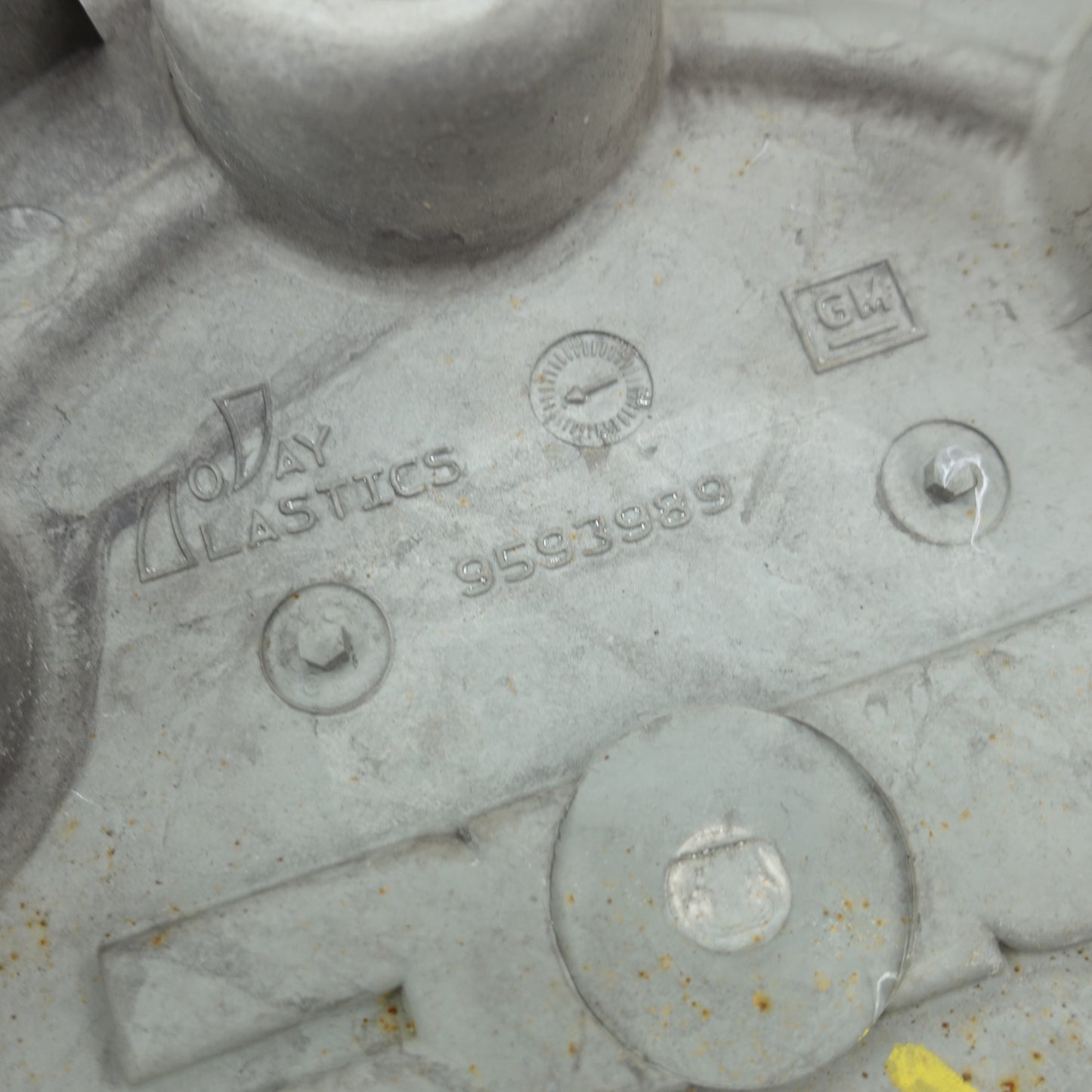 2004 2005 2006 2007 2008 GMC Canyon Center Hub Cap Cover