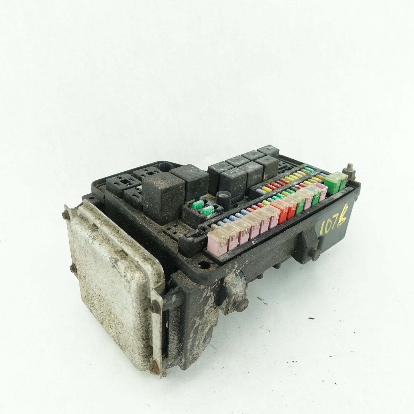 Damage 2003 Dodge Ram 2500 3500 5.9L Engine Fuse Junction Box