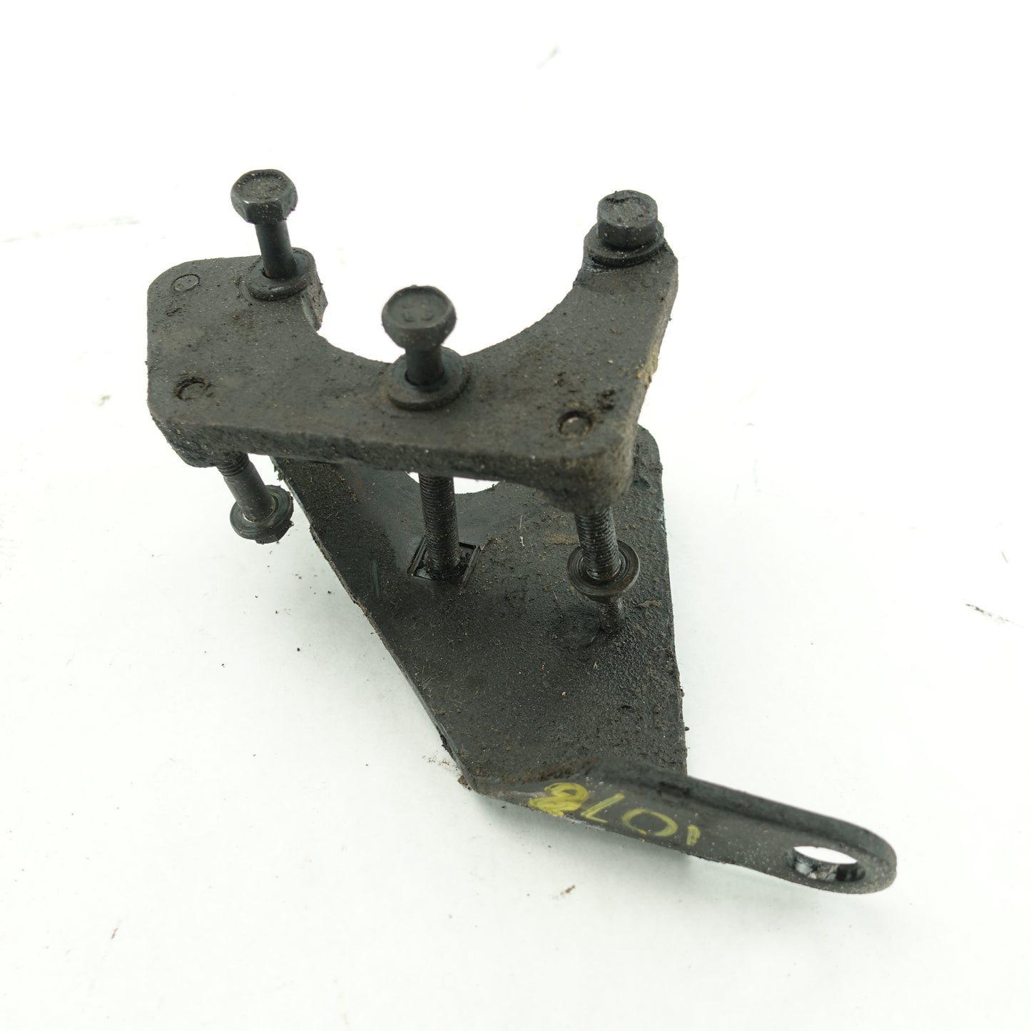 2003 2004 2005 2006 Dodge Ram 2500 3500 5.9L Power Steering Pump Bracket Mount