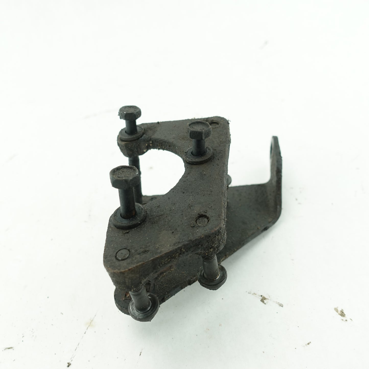 2003 2004 2005 2006 Dodge Ram 2500 3500 5.9L Power Steering Pump Bracket Mount