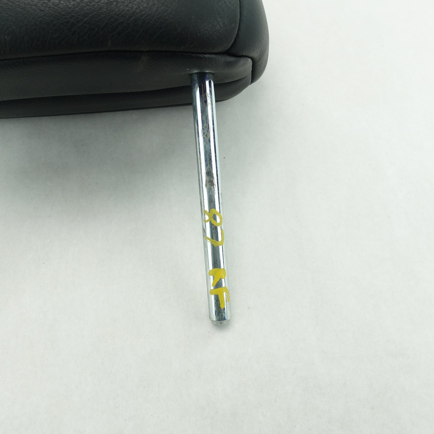 2003 2004 2005 Honda Accord Front Left or Right Headrest Head Rest Black Leather