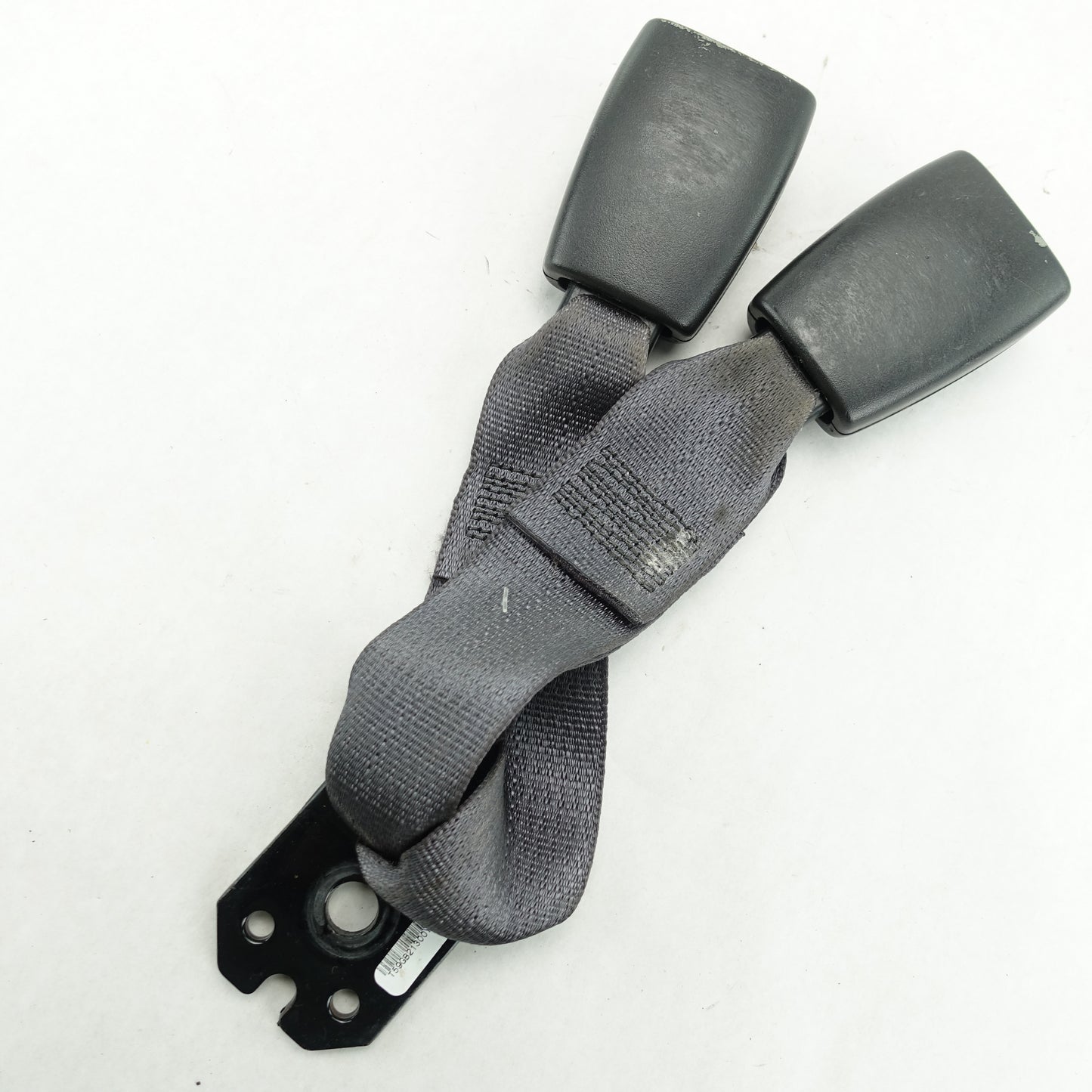 2006 2007 2008 2009 Pontiac Torrent Right Rear Seat Belt Buckle