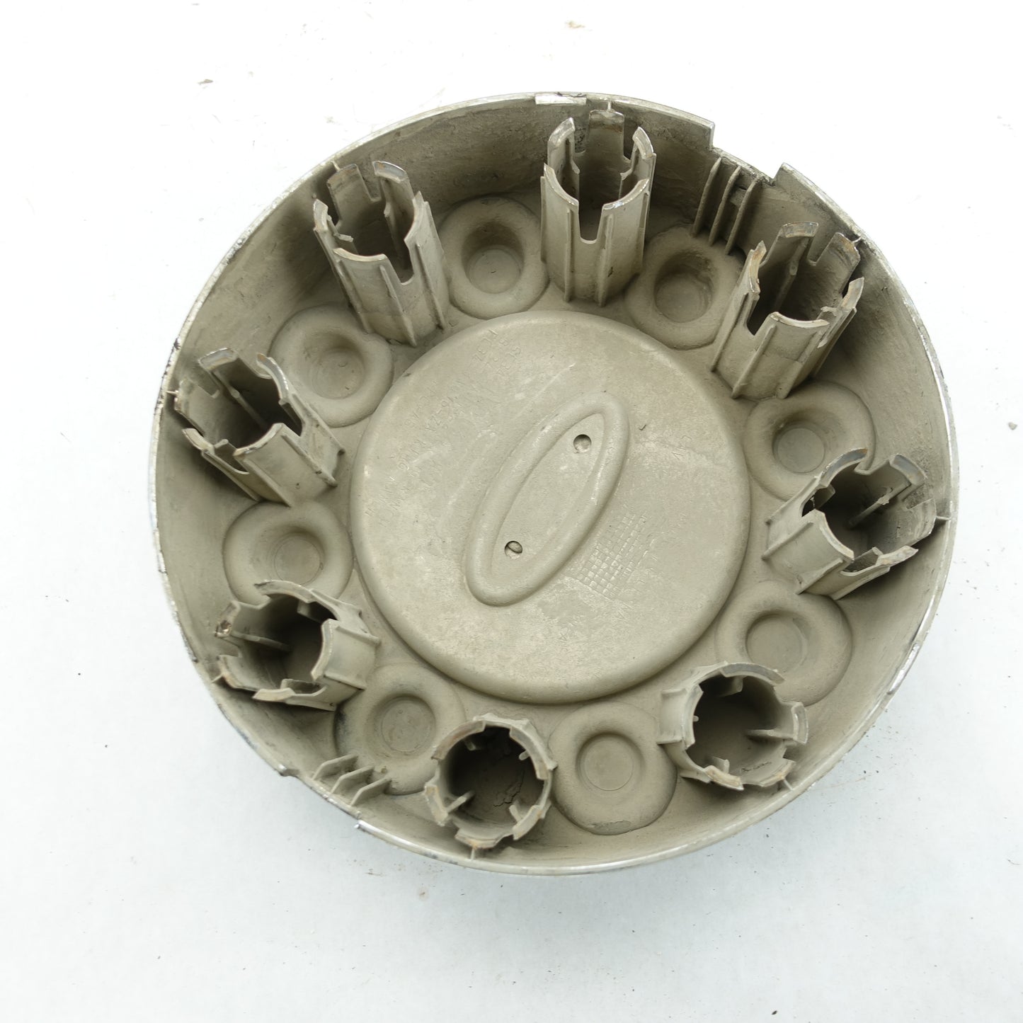 Damage 2012 2013 2014 2015 2016 Ford F250 F350 Front Wheel Center Hub Cap Cover