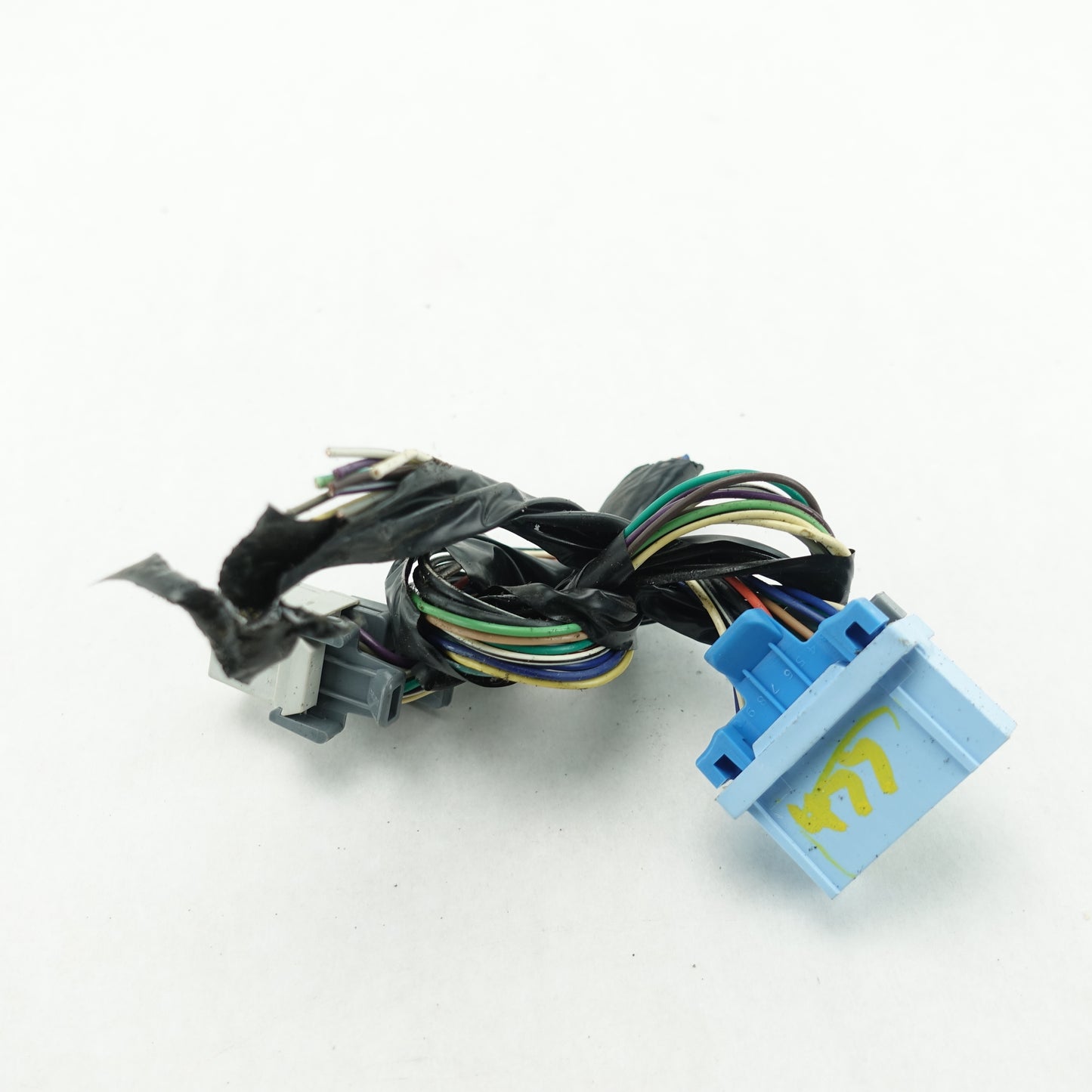 2005 2006 Yukon Navigation Touch Screen Radio Stereo Head CD Pigtail Wire Plug