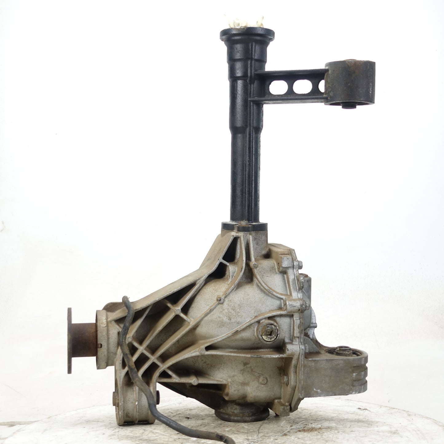 2016 2017 2018 2019 Nissan Titan XD 5.0L Diesel Front Carrier Differential