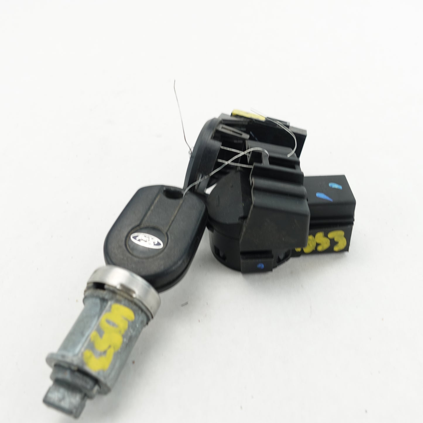 2011 2012 2013 2014 Ford F250 F350 Key Lock Cylinder Anti-Theft Immobilizer Key