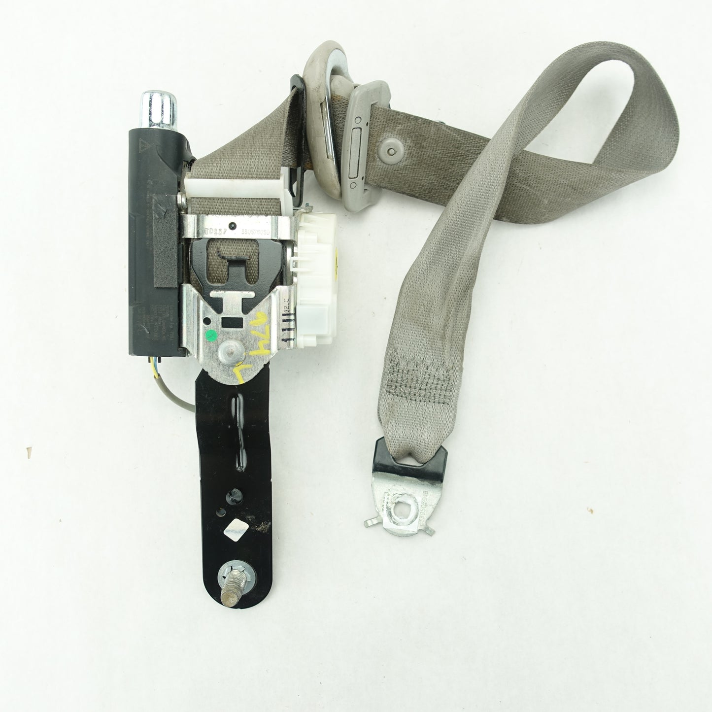 2008 Silverado Sierra 2500 3500 Crew Cab Driver Left Front Seat Belt Gray