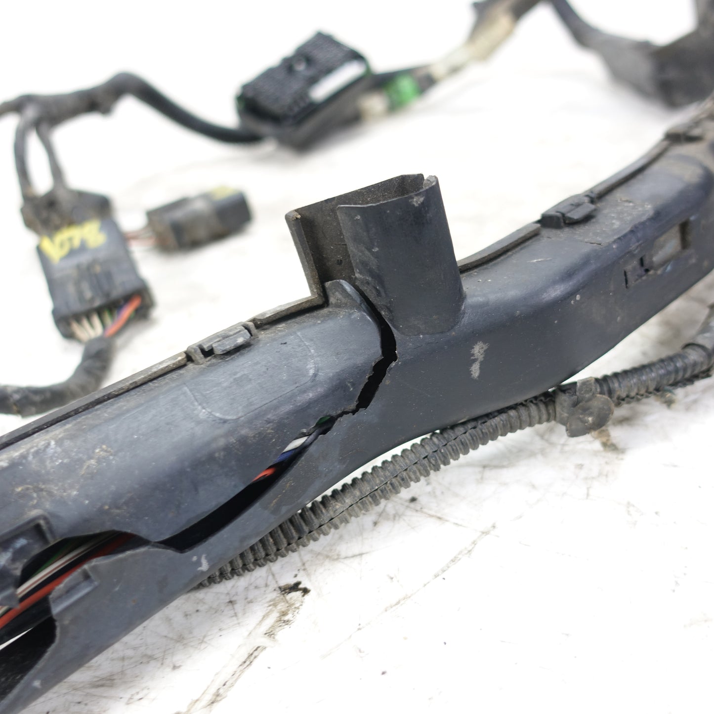 Damage 2003 Dodge Ram 2500 3500 5.9L Diesel Transmission Wire Harness