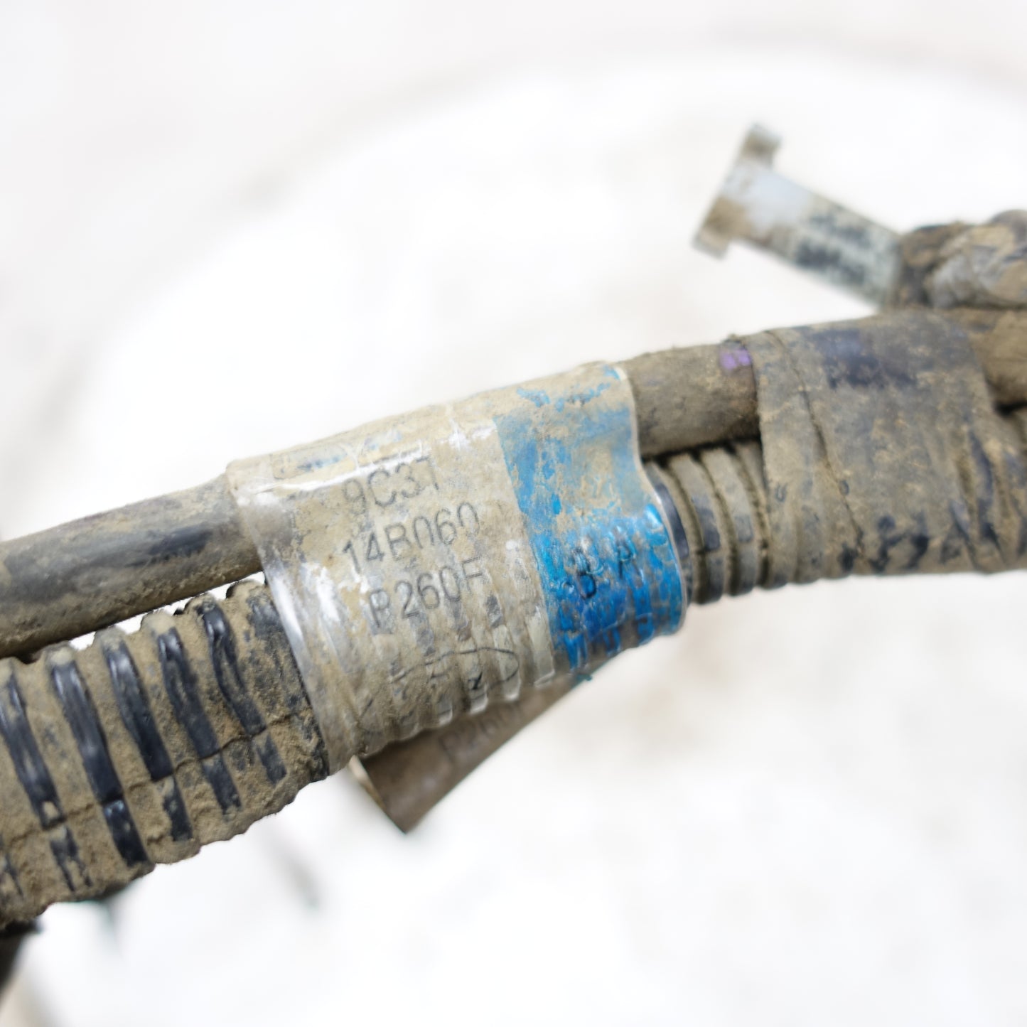 2009 Ford F550 6.8L V10 Positive Negative Battery Cable Wire
