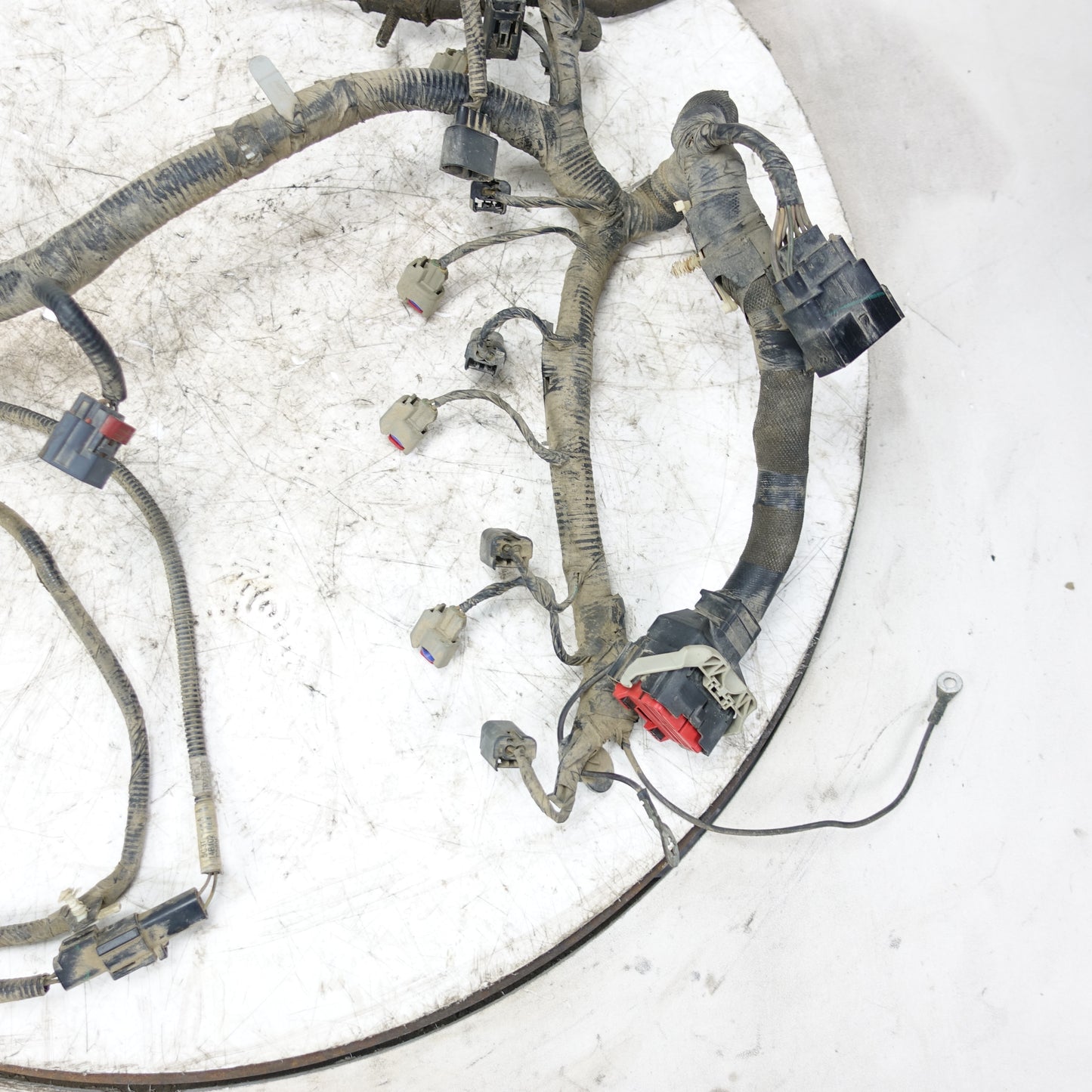 Damage 2009 Ford F550 6.8L V10 Engine Wire Harness