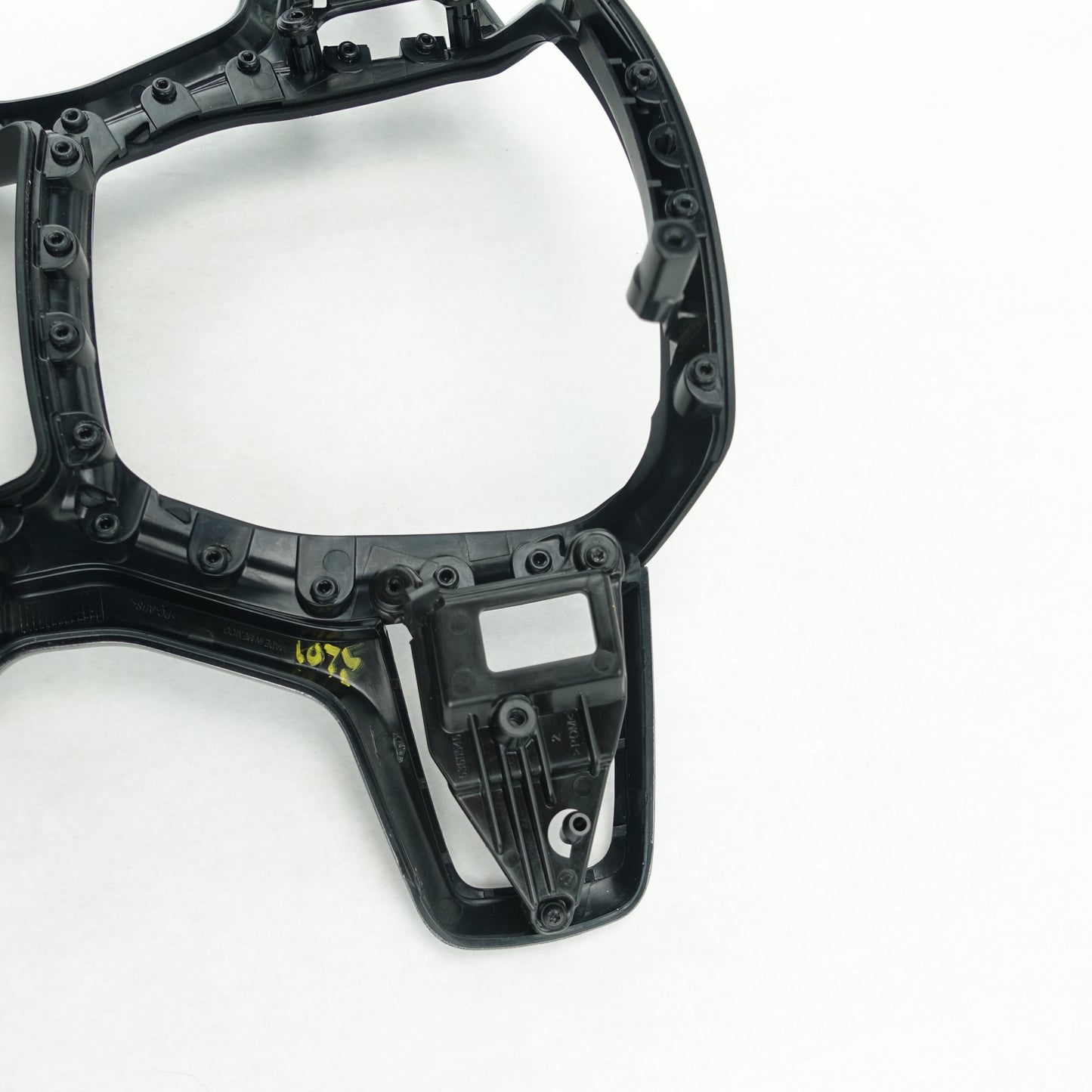 2019 2020 2021 2022 2023 2024 Silverado Sierra Steering Wheel Trim Bezel