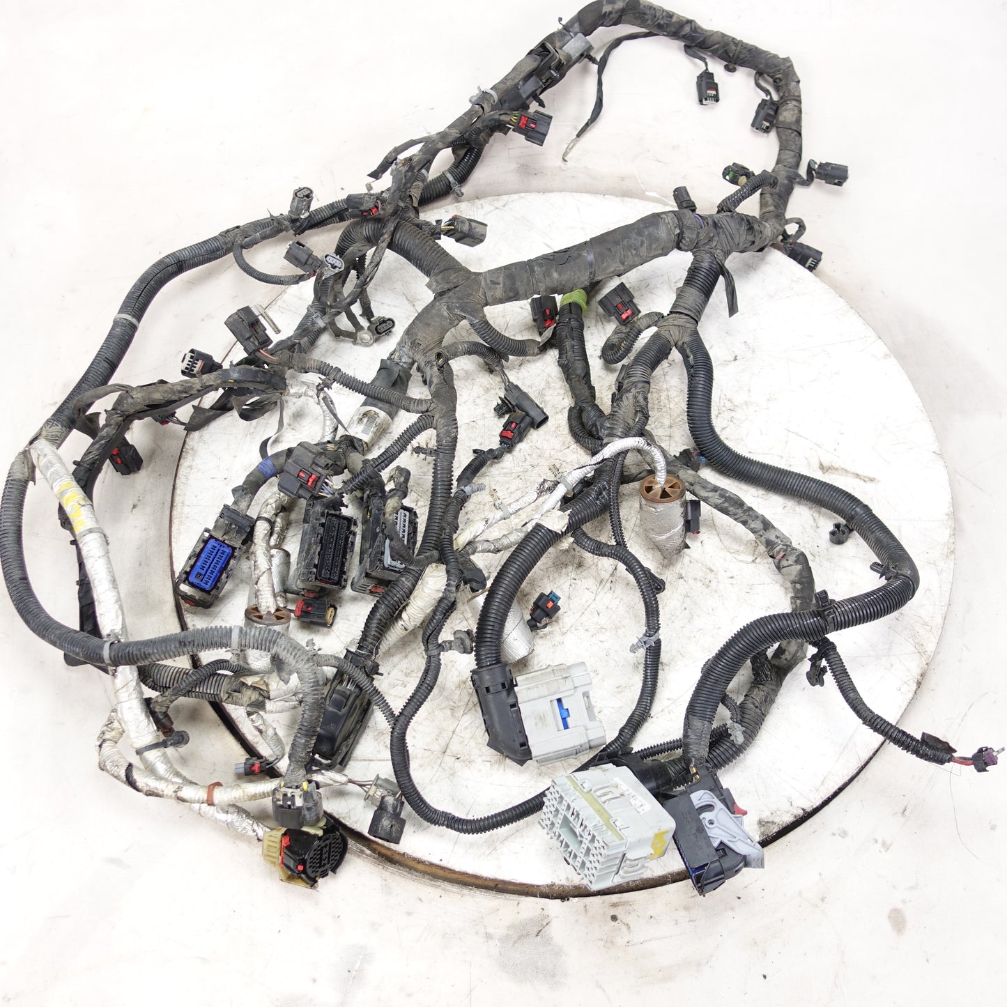 Damage 2019 Silverado Sierra 5.3L Engine Wire Harness Loom