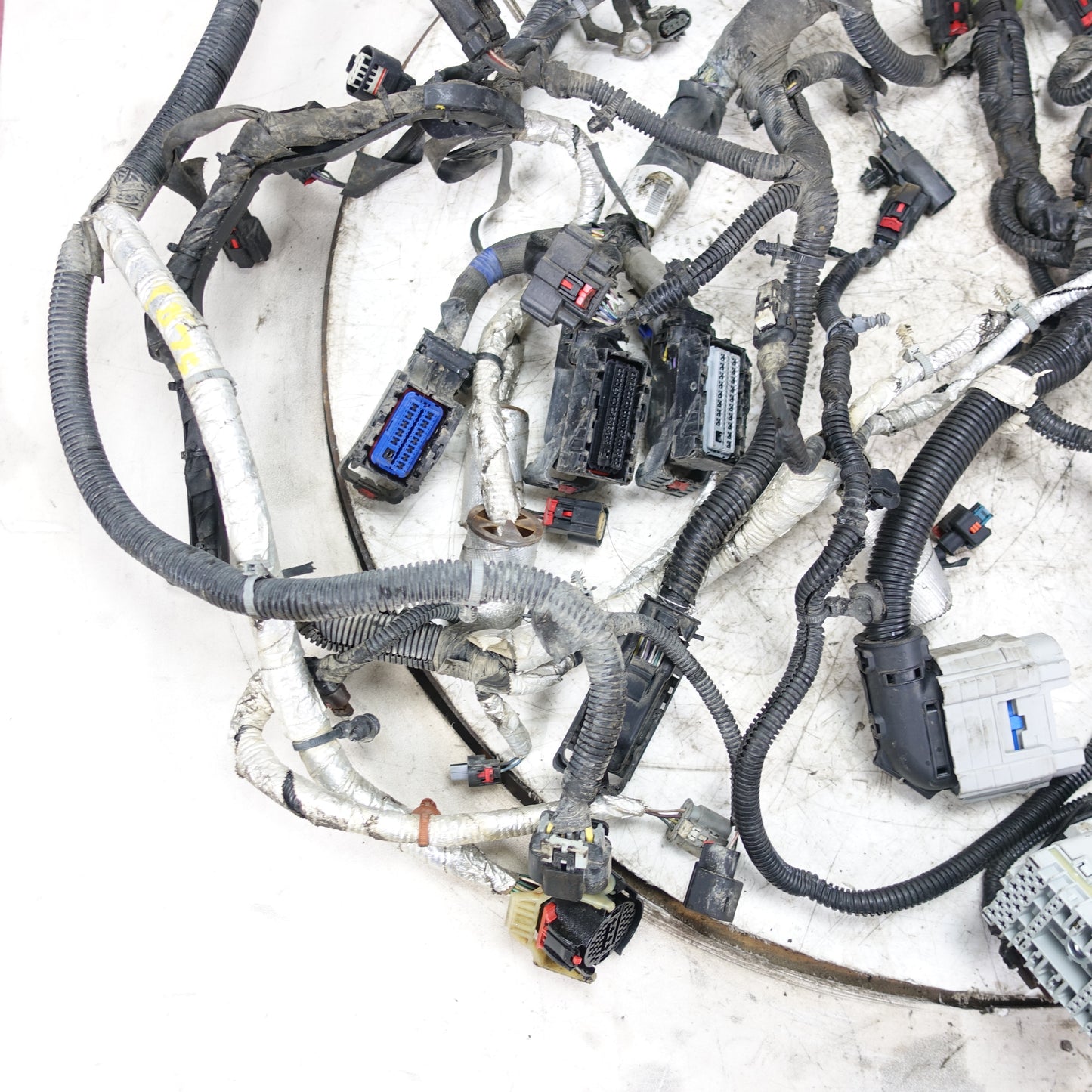 Damage 2019 Silverado Sierra 5.3L Engine Wire Harness Loom