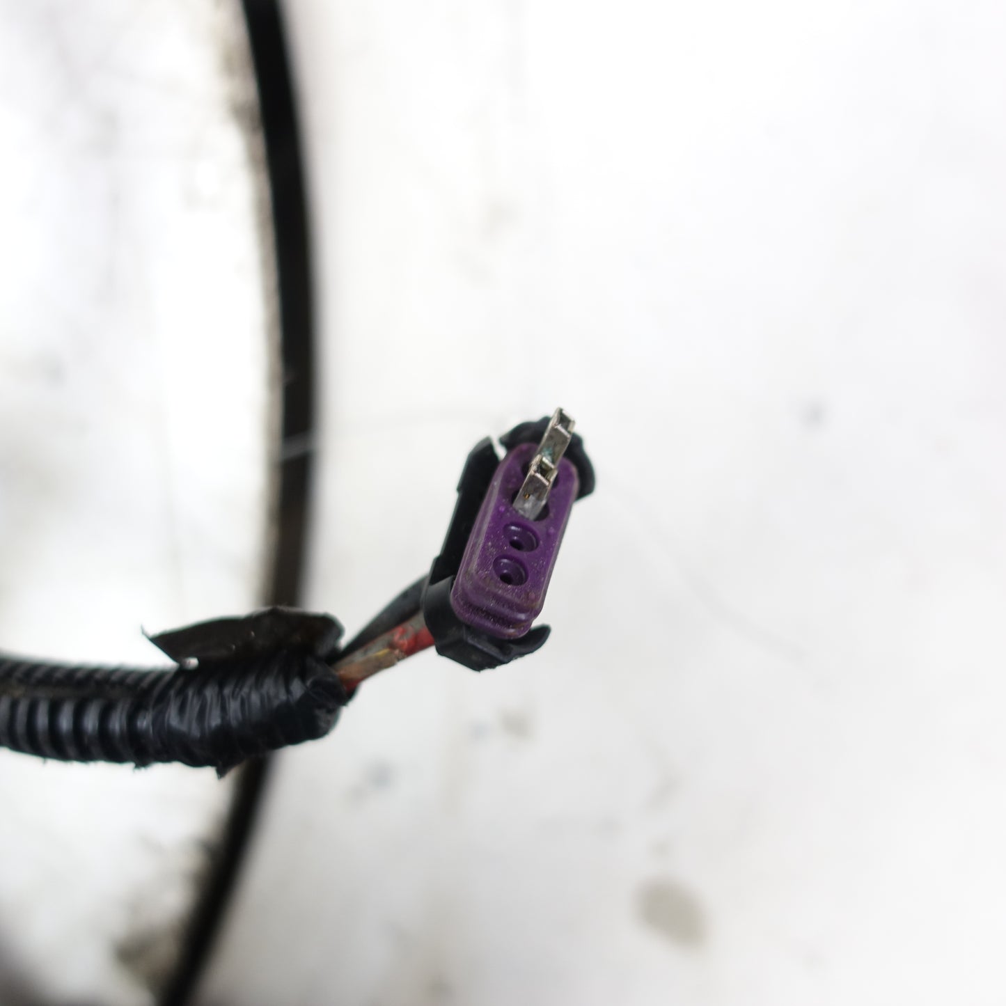 Damage 2019 Silverado Sierra 5.3L Engine Wire Harness Loom