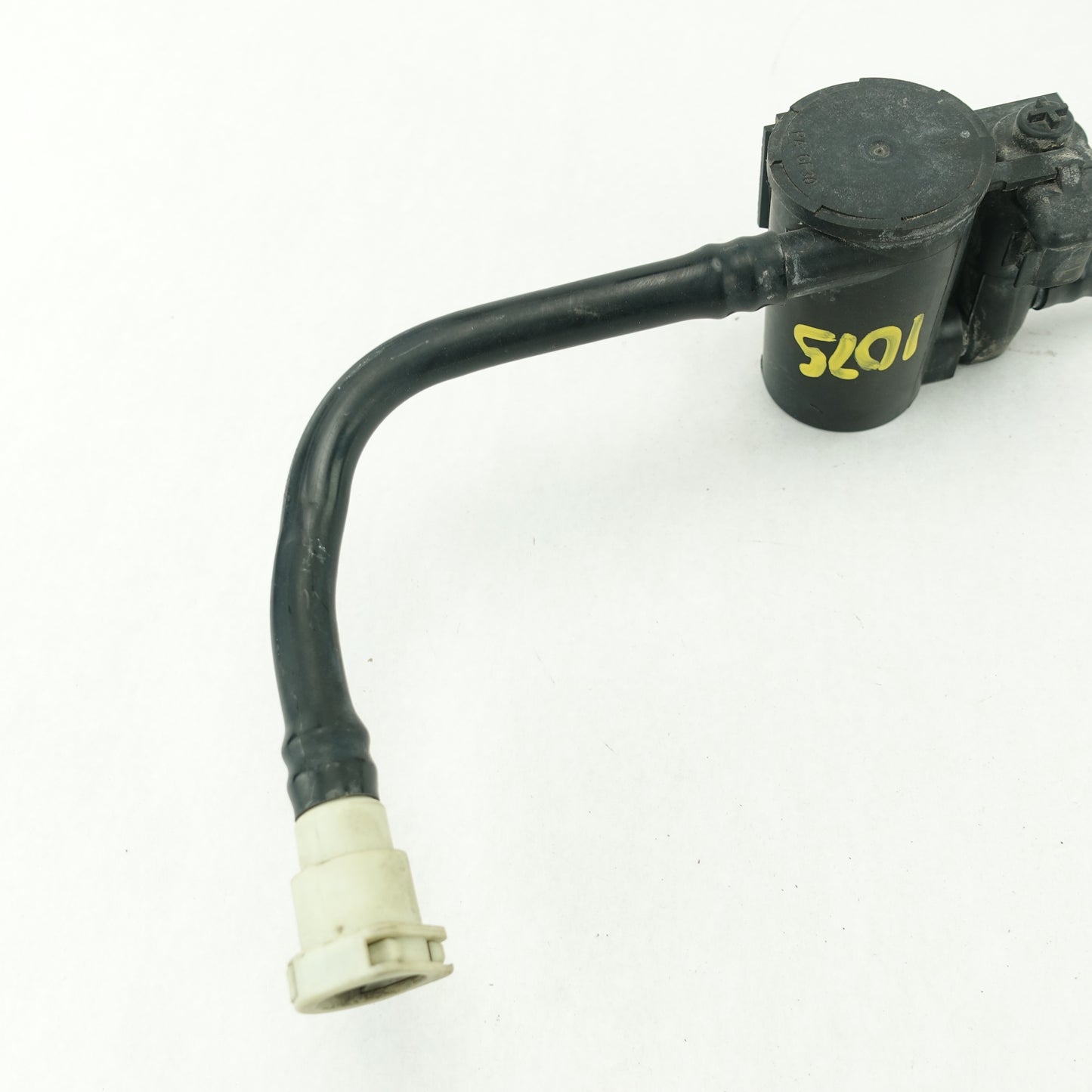 2019 2020 2021 2022 2023 2024 Silverado Sierra 1500 EVAP Solenoid Valve