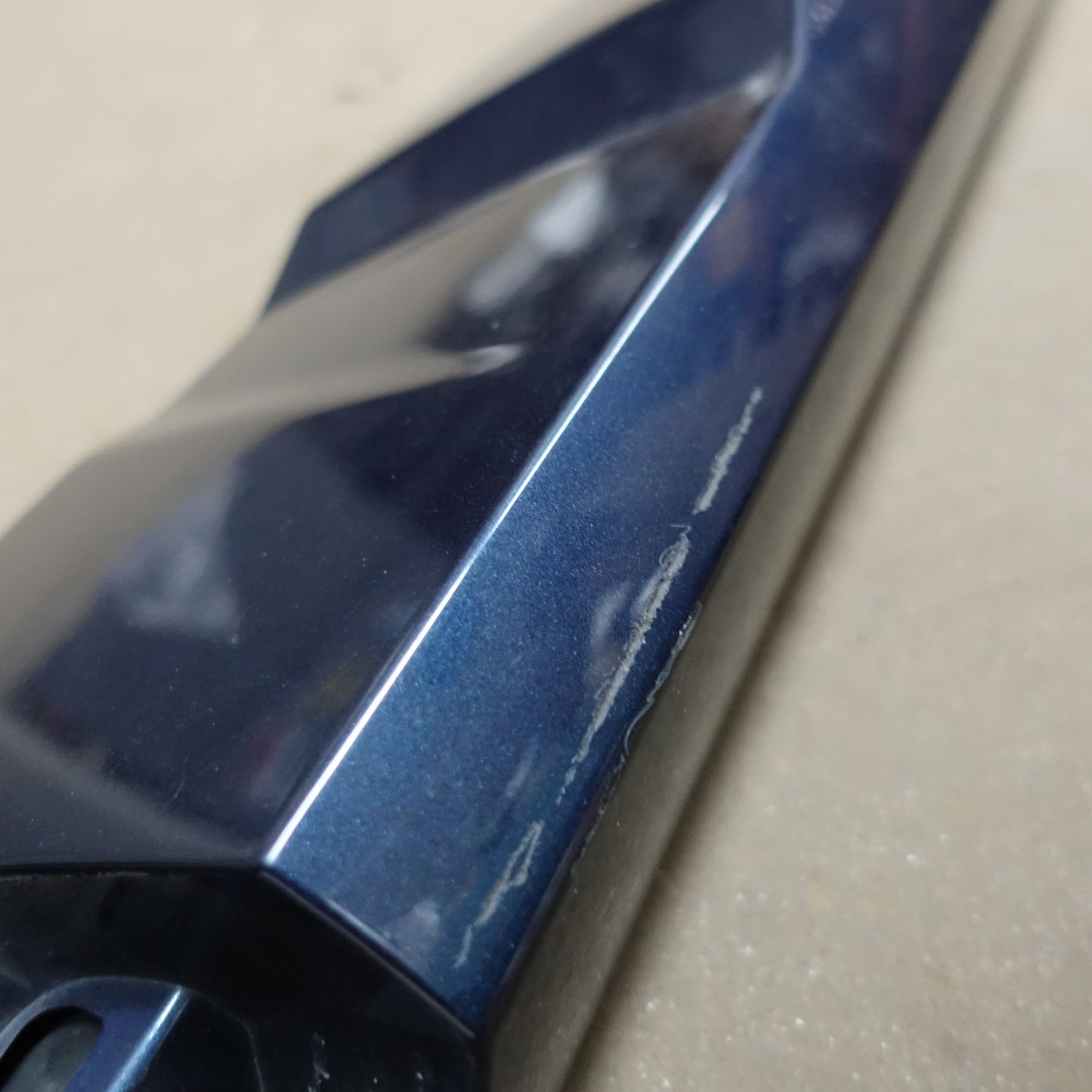 2019 2020 2021 2022 Silverado Sierra 3rd Third Brake Light Lamp Housing Molding