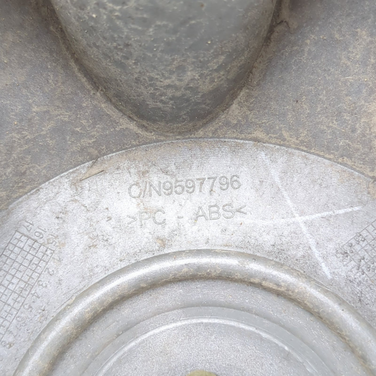 2018 2019 2020 2021 2022 Chevrolet Silverado 3500 Dully Wheel Center Cap Hubcap