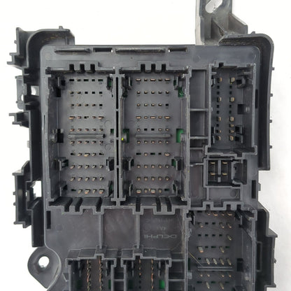 2014 2015 2016 2017 Silverado Sierra Lower Dash Firewall Junction Block Fuse Box