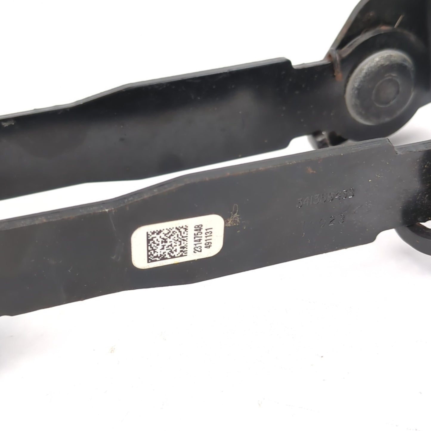2014 2015 16 Silverado Sierra Crew Cab Center Right Rear Seat Belt Buckle Brown