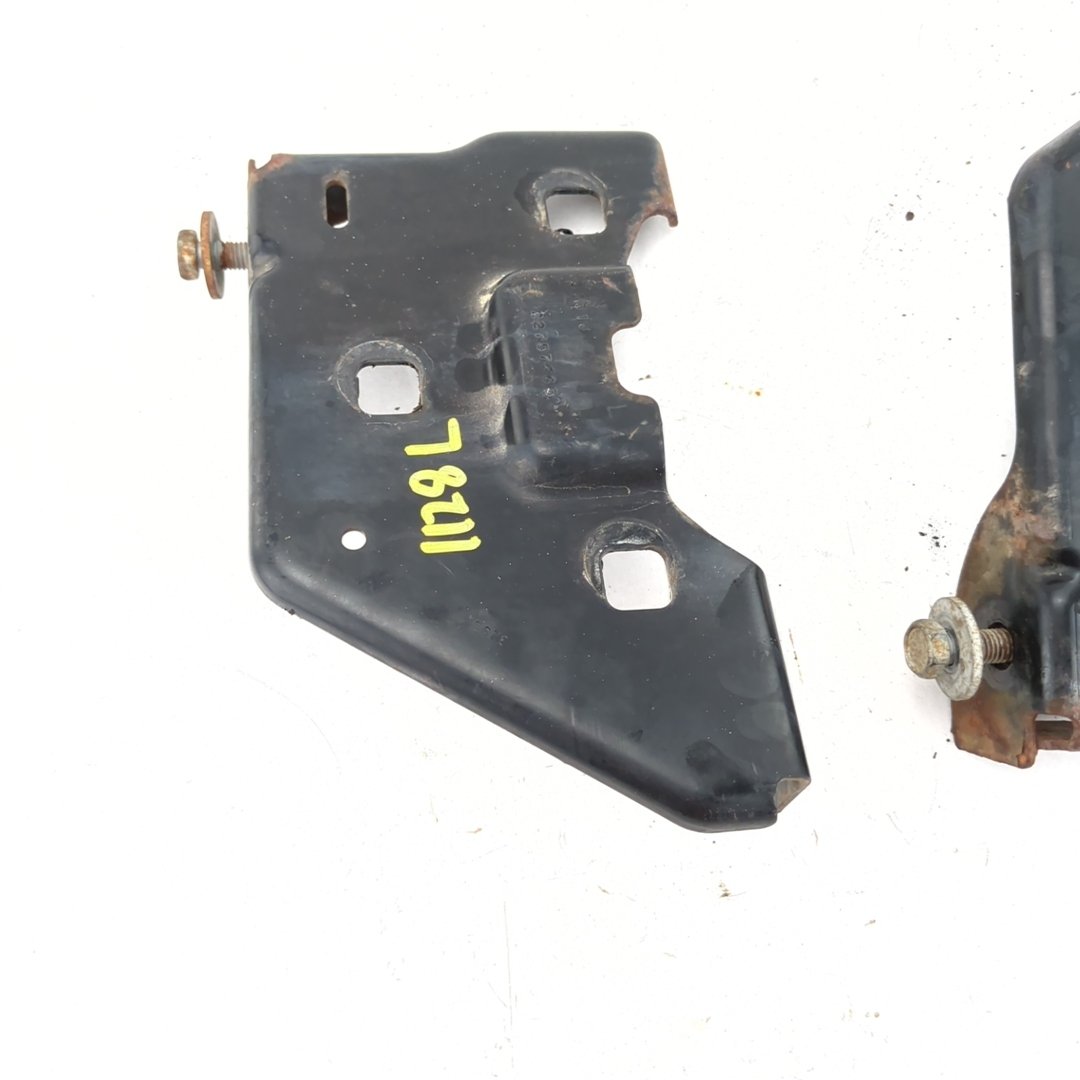 2019 Silverado Sierra 1500 Front Bumper Impact Bar Bracket Set LH RH