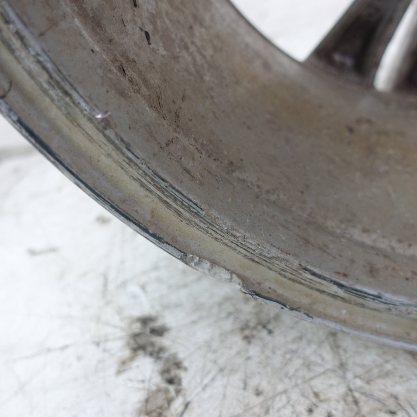 Damage 2012 2013 2014 Ford Focus Wheel Rim Ring 16 inch Alloy Aluminum