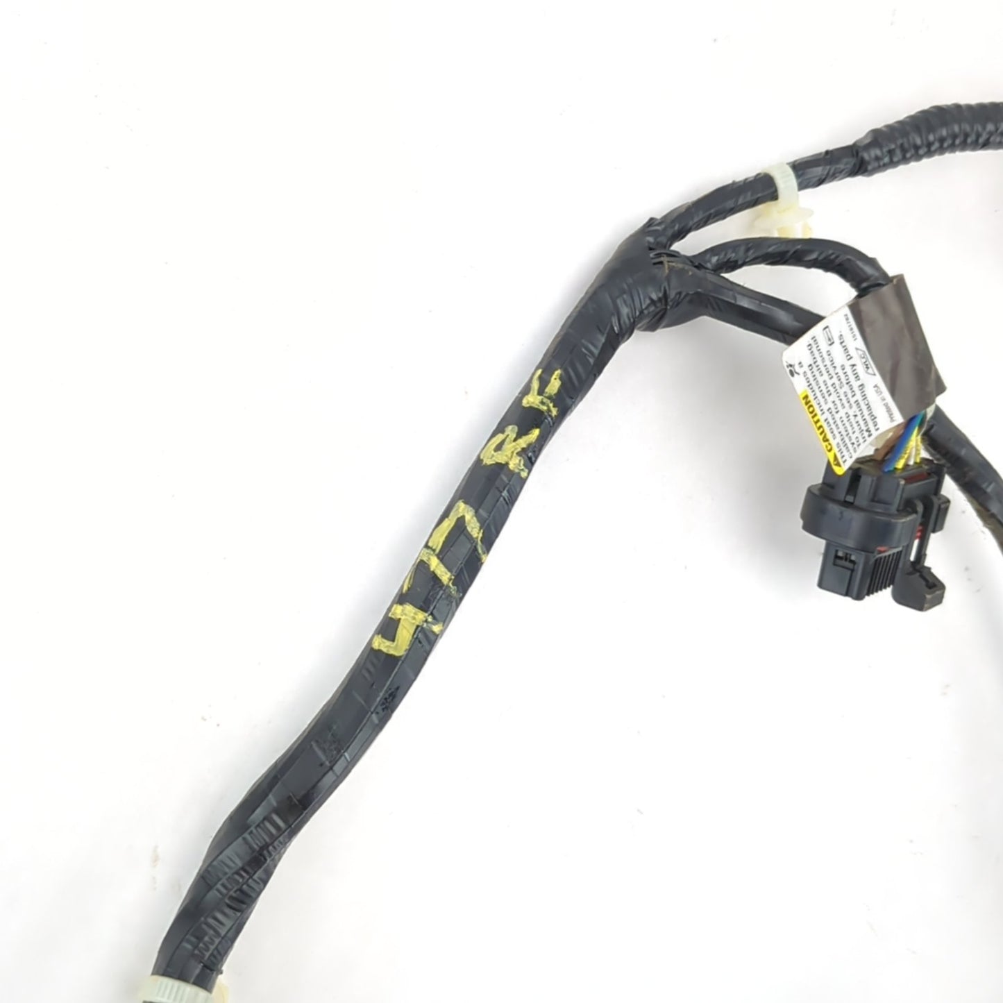 2003 2004 2005 2006 GMC Yukon Tahoe Right Passenger Seat Lower Wiring Harness