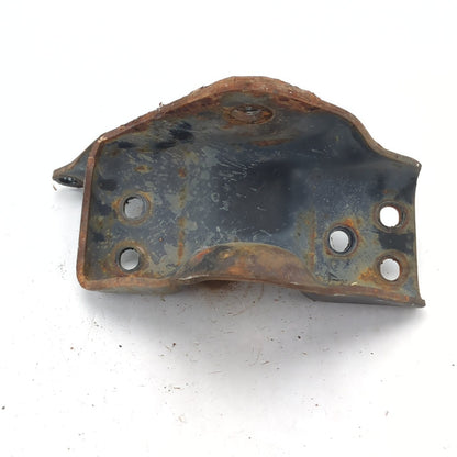 1999 2000 Ford F450 Right RH Passenger Side Leaf Spring Mounting Bracket