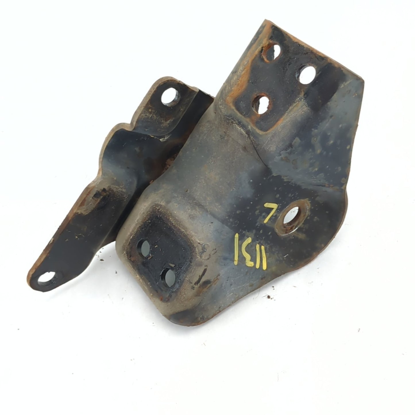 1999 2000 Ford F450 Driver Left Side Leaf Spring Mounting Bracket