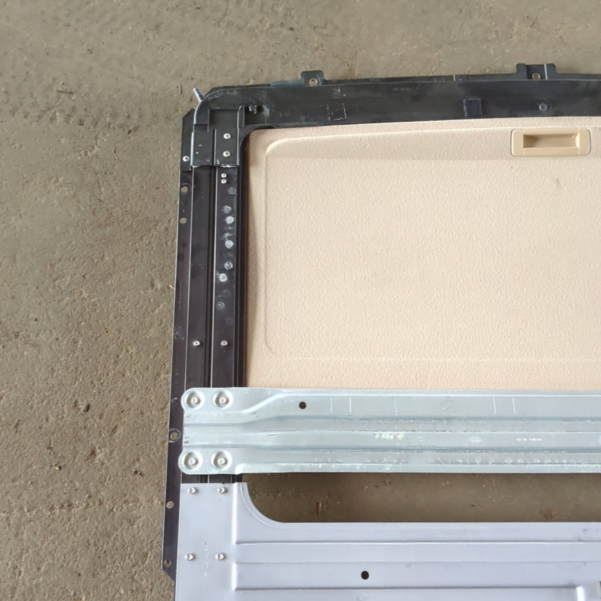 2011 2012 2013 Ford F250 F350 Sunroof Sun Moon Roof Slide Track Rail Cover Tan