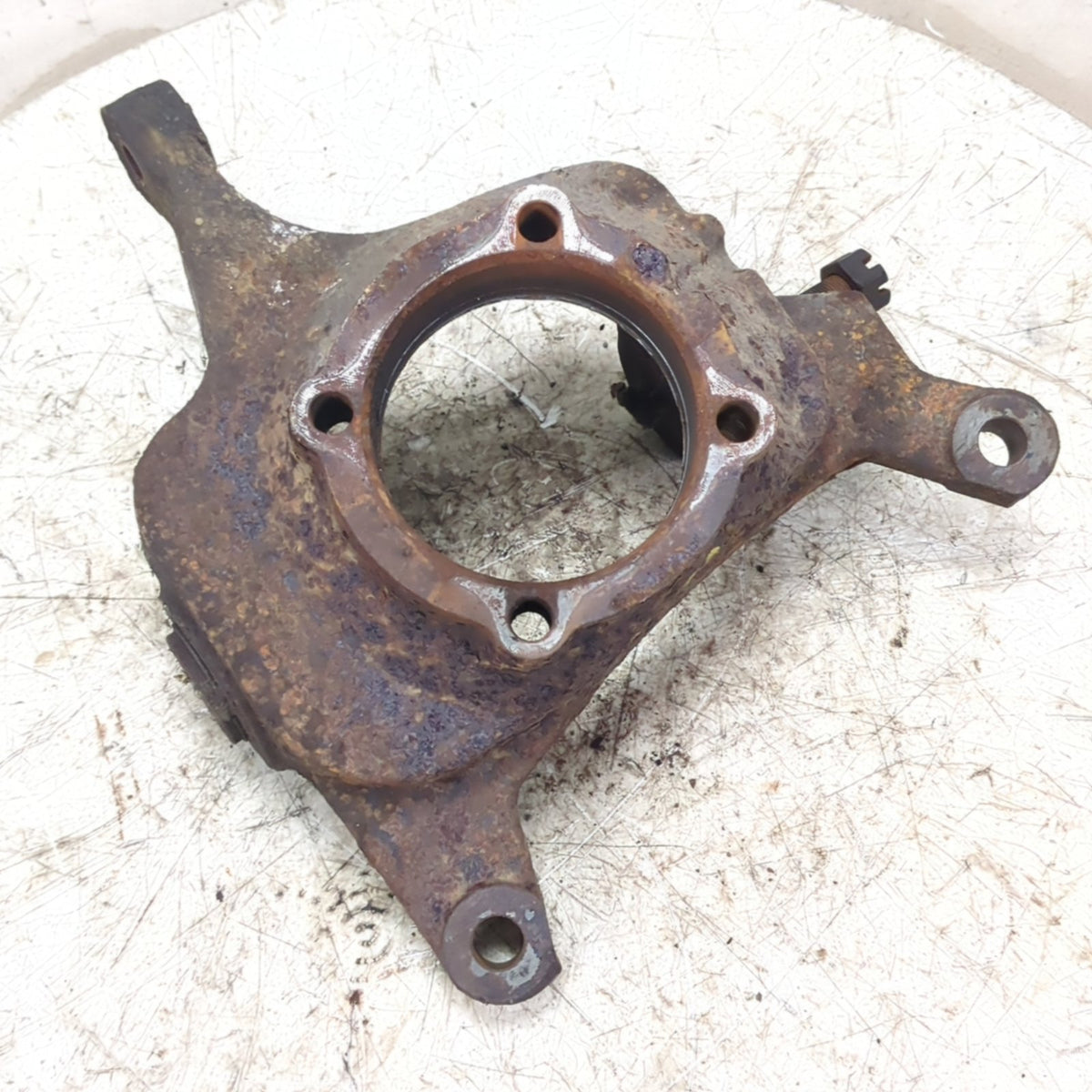 99 2000 2001 2002 Ford F450 F550 Steering Knuckle Spindle Front Driver Left 4x2