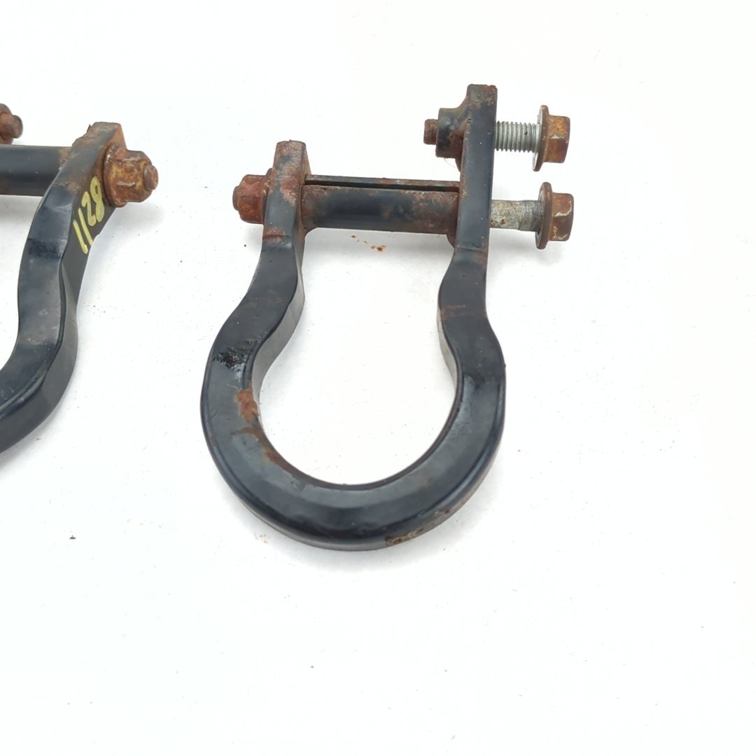 2016 2017 2018 2019 Chevrolet Silverado 1500 Tow Hooks Recovery Shackles D-Rings