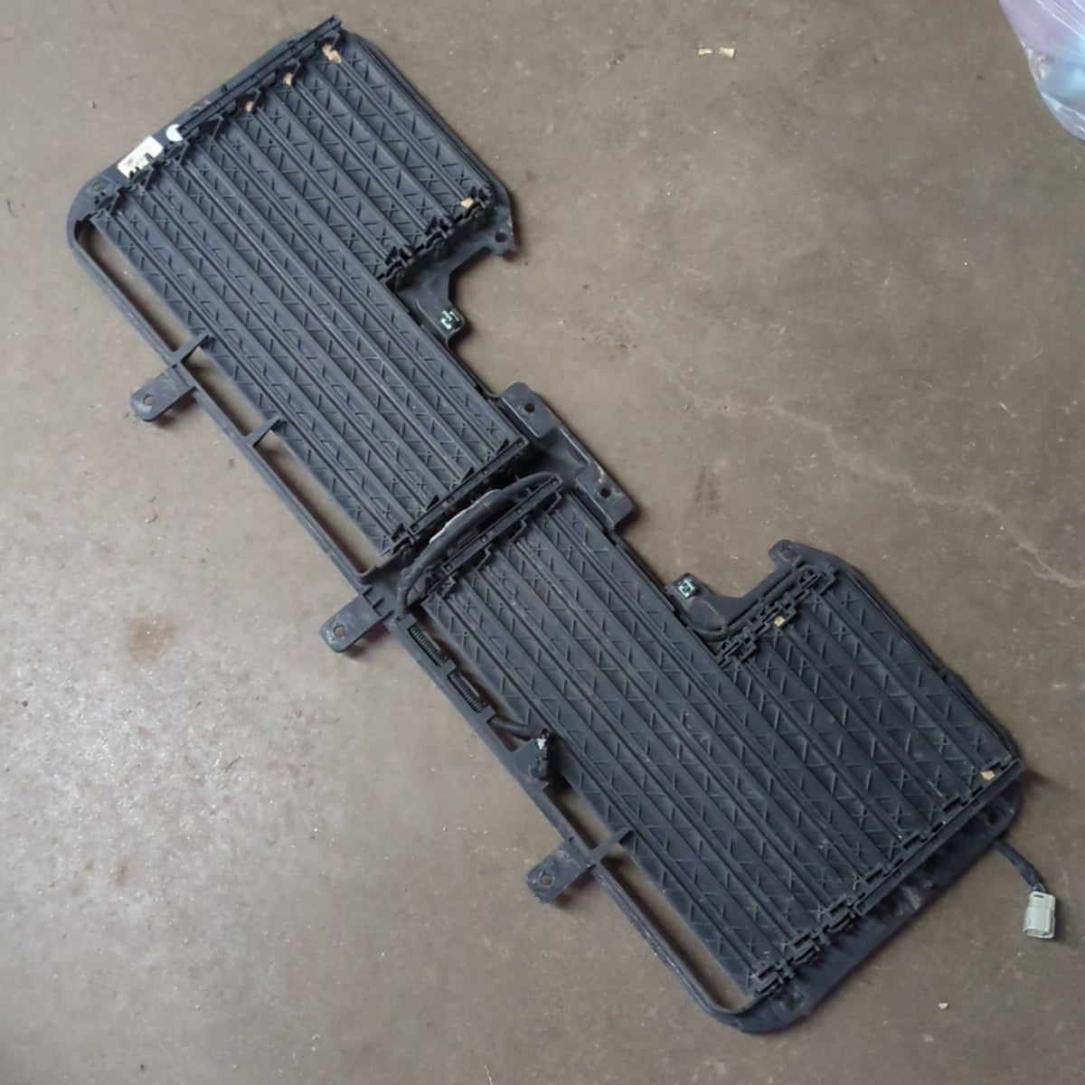 2017 2018 2019 Silverado Sierra Front Radiator Grille Shutter