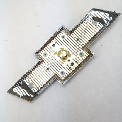 2015 2016 2017 2018 2019 Chevrolet Silverado Tailgate Bowtie Emblem Badge Logo