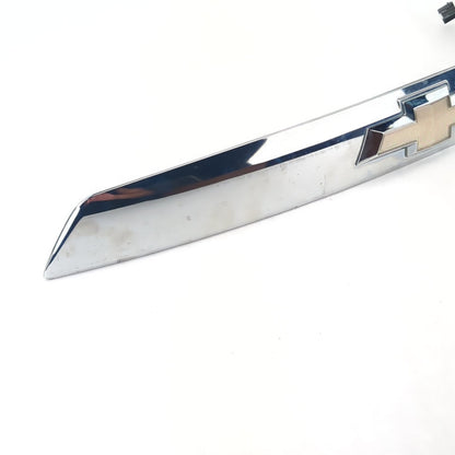 2013 2014 2015 Chevrolet Equinox Tailgate Liftgate Trim Applique Emblem Bezel