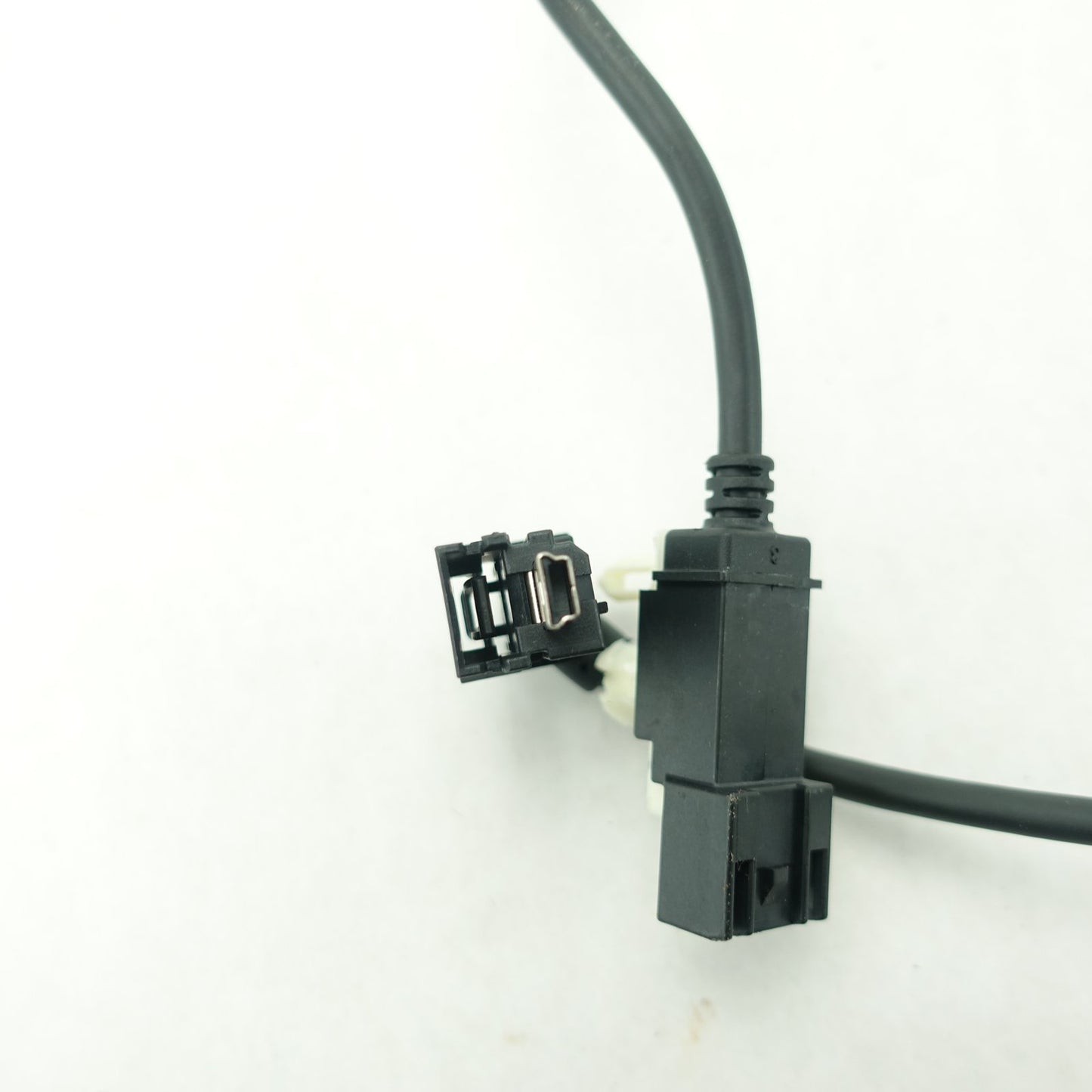 2011 2012 2013 2014 Ford Edge Lincoln MKX Center Console USB Wire Harness