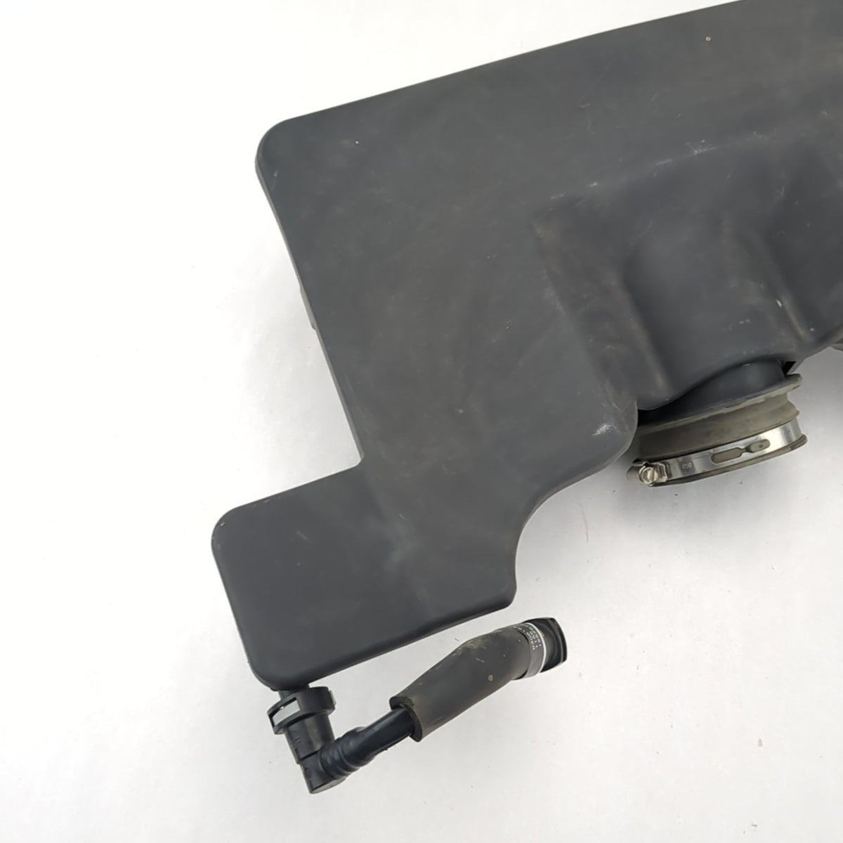 2015 2017 2018 2019 2020 Chevy Silverado Sierra Air Cleaner Box Intake Hose