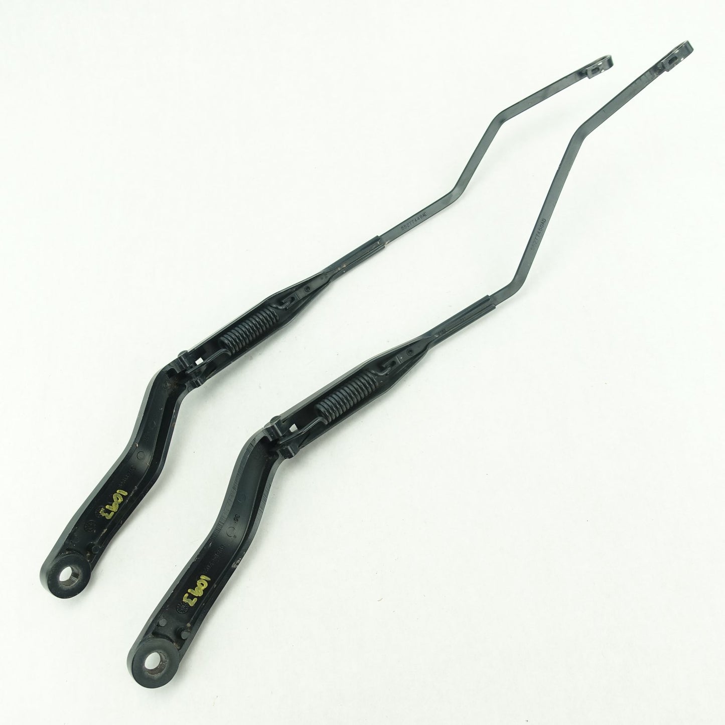 2013 2014 2015 2016 2017 2018 Ram 1500 2500 3500 Windshield Wiper Arm Pair Set