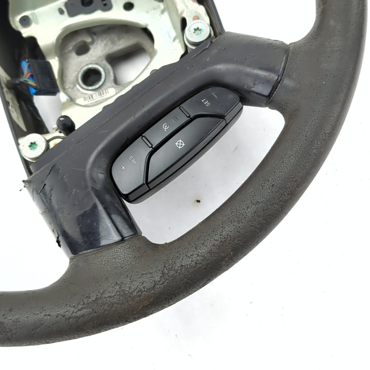 Worn 2008 2009 2010 2011 2012 2013 Sierra Silverado Steering Wheel Black