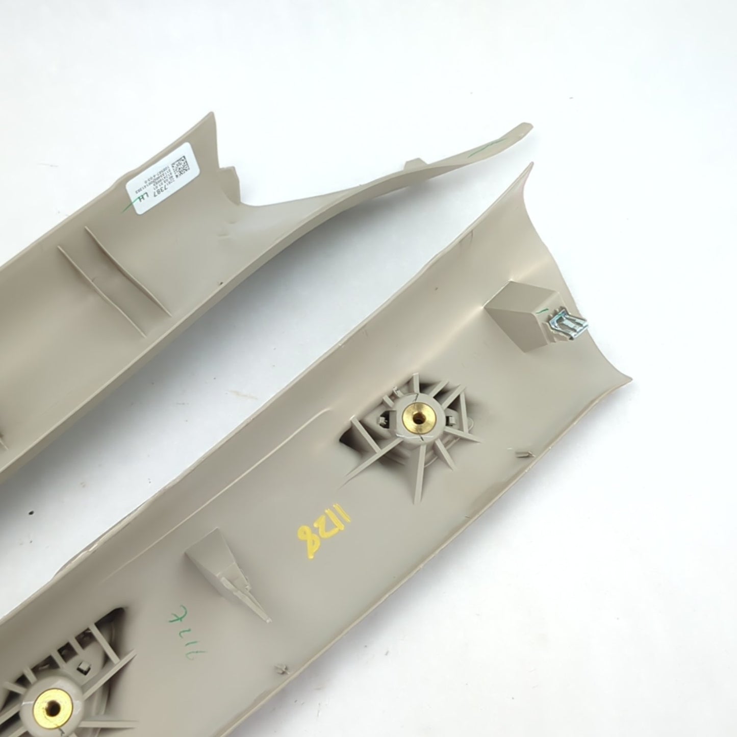 2014 2015 2016 2017 2018 Silverado Sierra A-Pillar Pillar Post Trim Panel Set