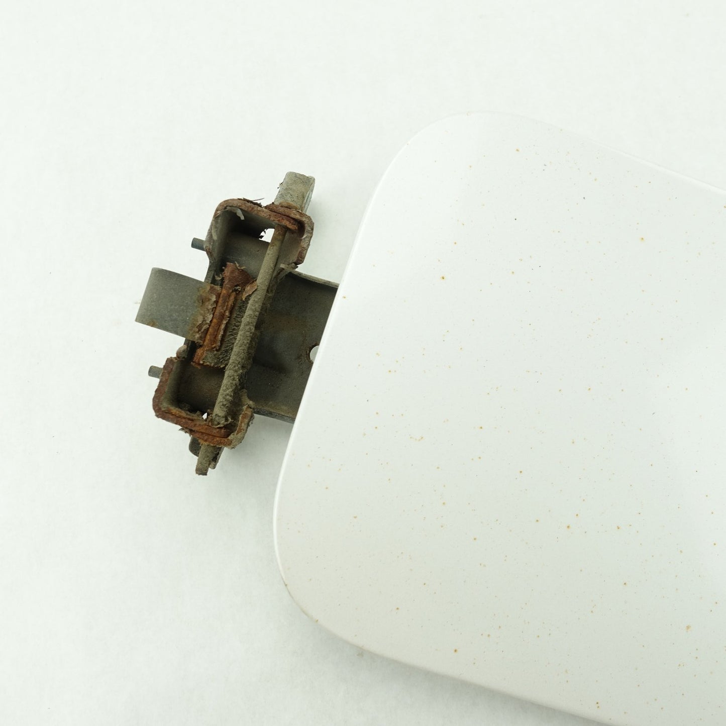 2011 2012 2013 2014 2015 16 Ford F250 F350 Fuel Gas Filler Door Lid Cover White