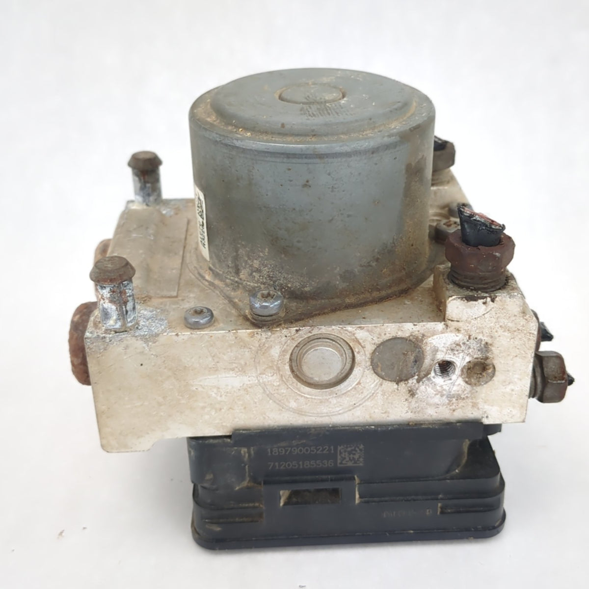 2014 2015 Silverado Sierra 1500 ABS Anti-Lock Brake Pump Module
