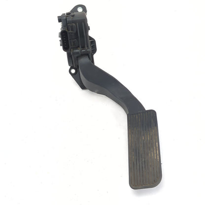 2008 2009 2010 2011 2012 2013 Silverado Sierra Tahoe Yukon Gas Accelerator Pedal