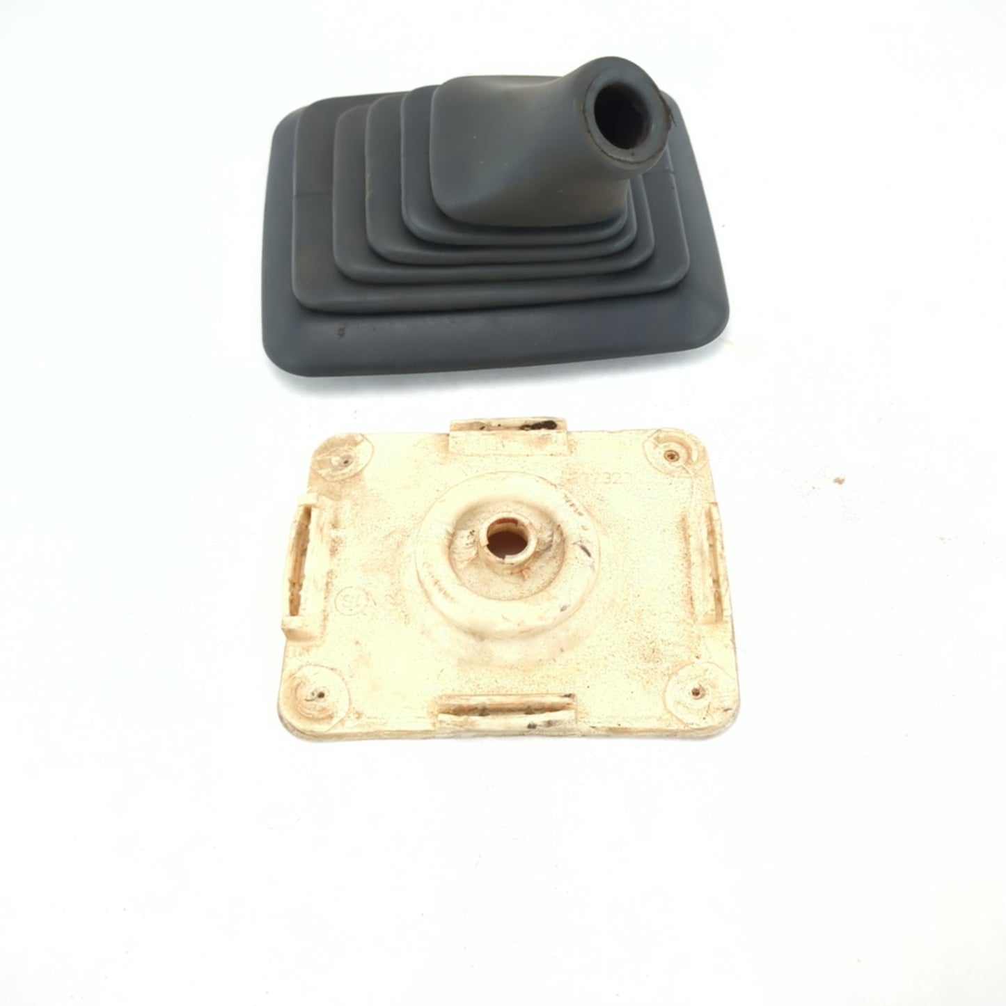 2004 2005 2006 2007 Ford F250 F450 Manual Transmission Shifter Boot Floor Shift