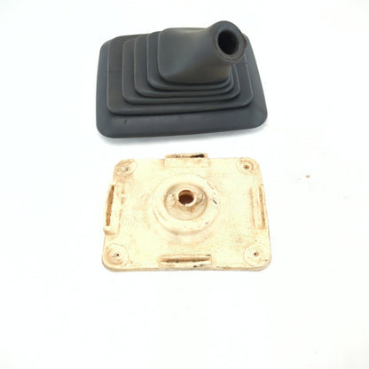 2004 2005 2006 2007 Ford F250 F450 Manual Transmission Shifter Boot Floor Shift