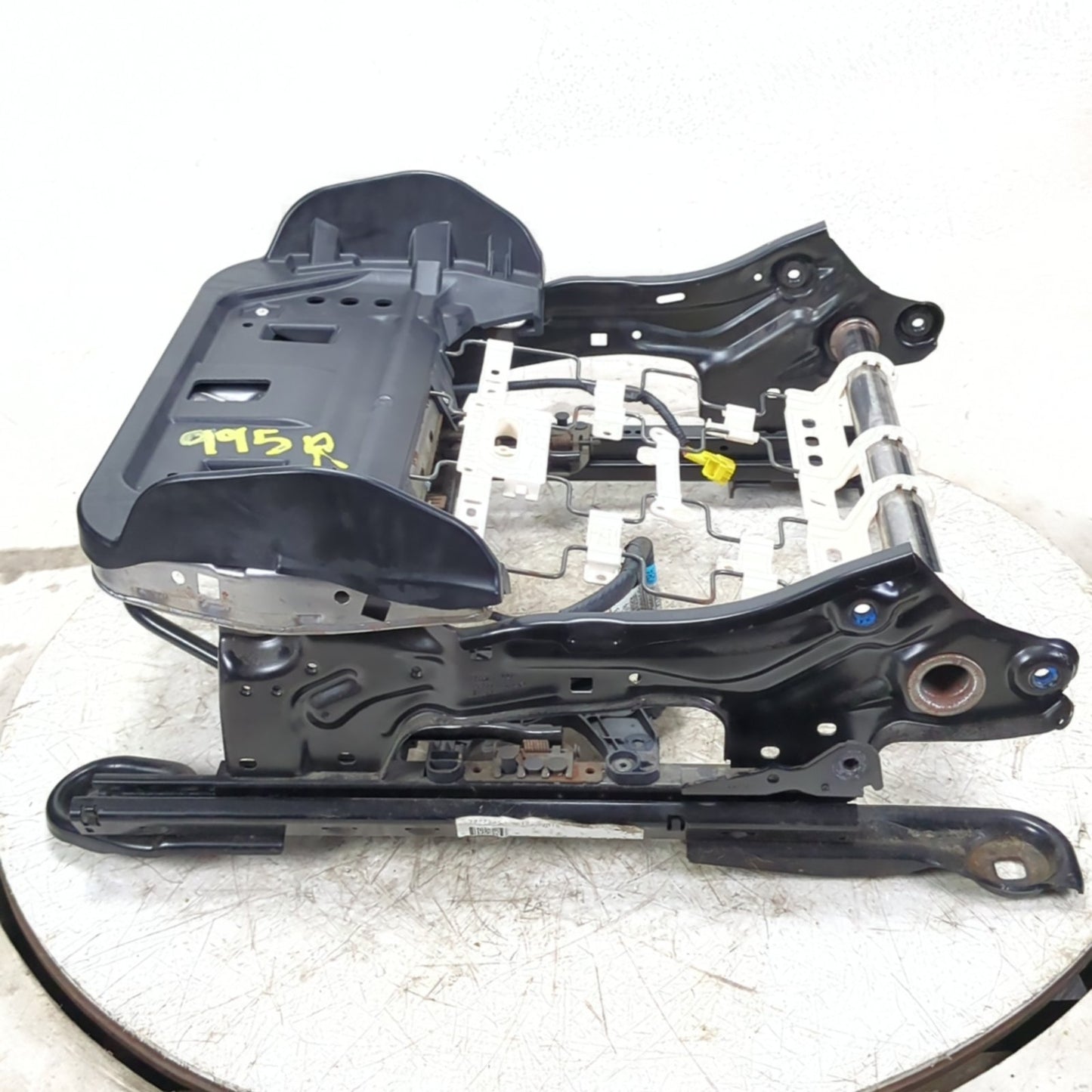 2015 2016 2017 2018 Ford Focus ST Front Right Passenger Seat Base Track Manual
